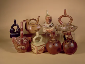 Vasijas de Estribo Mochica, c.100-400 d.C.